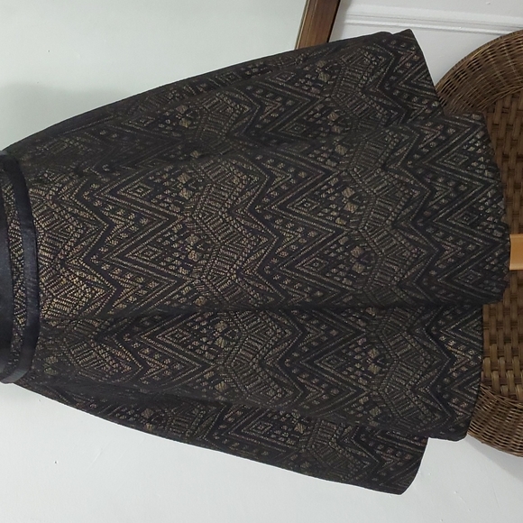 Parker Black Gold & Jacquard Style Dress - Picture 3 of 9